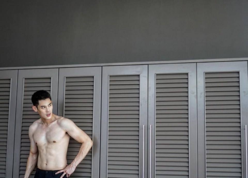 สามีขาวอ่ะ