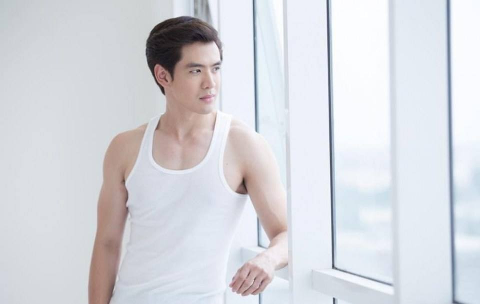 สามีขาวอ่ะ
