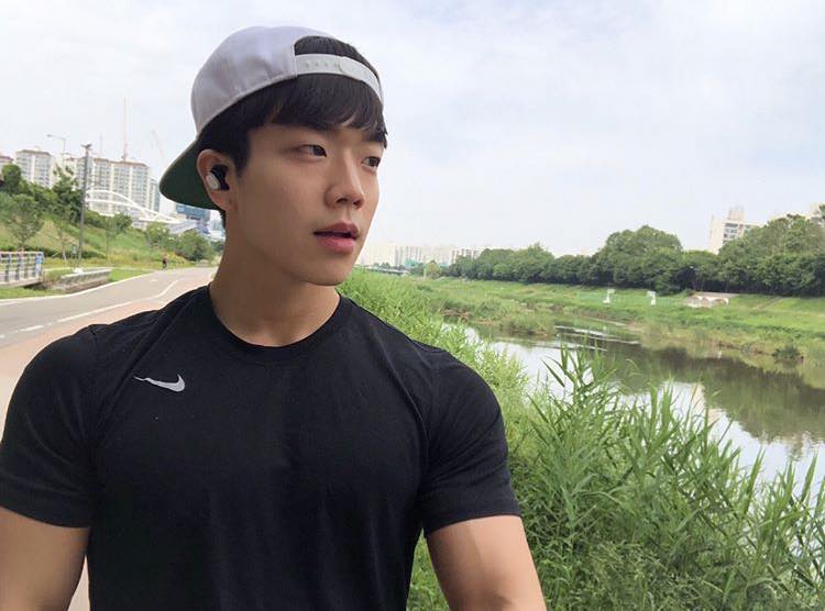น้องเกาหุ่นน่าซบ ๑๔