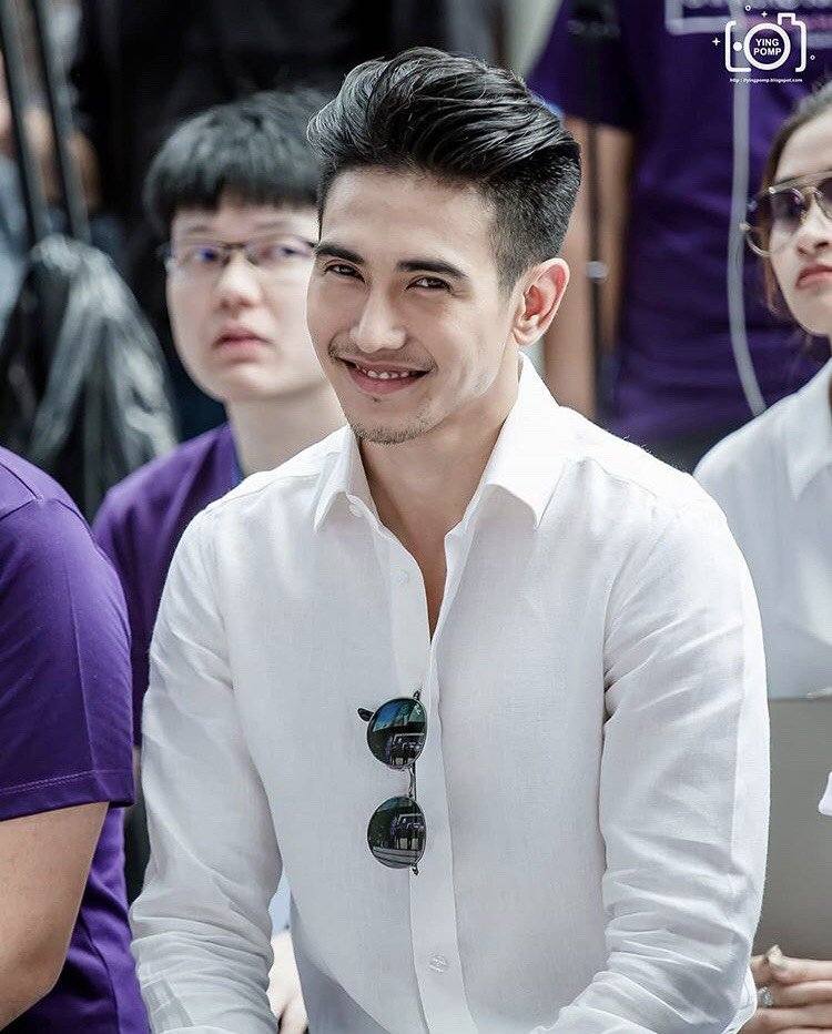 ทั้ง2สามีคลั่งอ่ะ