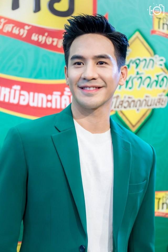 ทั้ง2สามีคลั่งอ่ะ