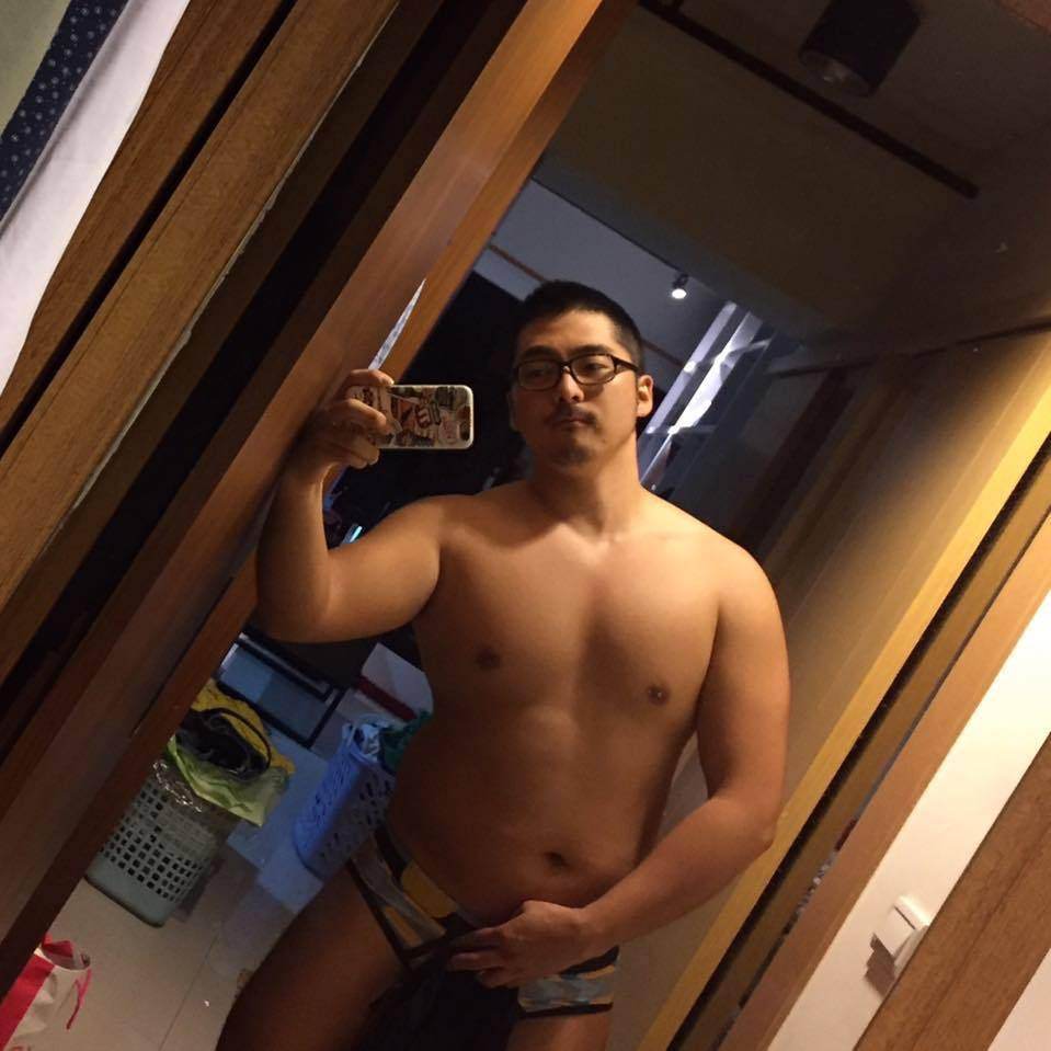 หนุ่ม-หมี