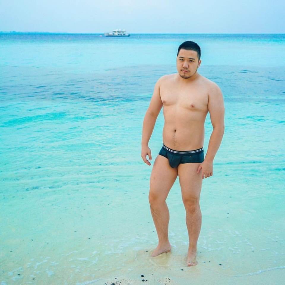 หนุ่ม-หมี