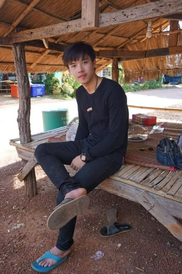 แม็คกี้ ฤทธิศร นักร้องหนุ่มหล่อ