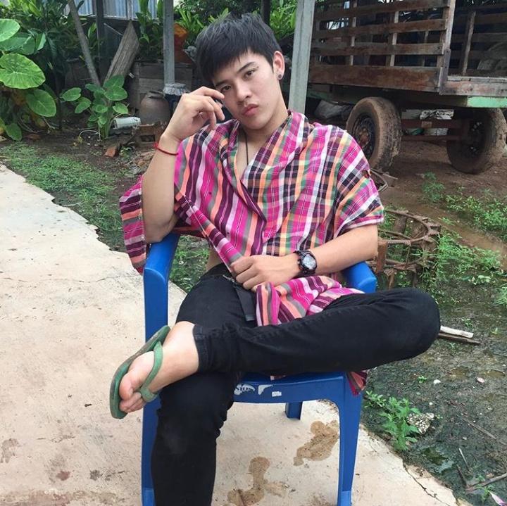 แม็คกี้ ฤทธิศร นักร้องหนุ่มหล่อ