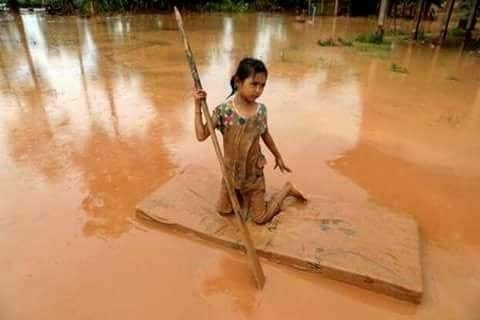 ความทุกข์ระทมของคนลาว