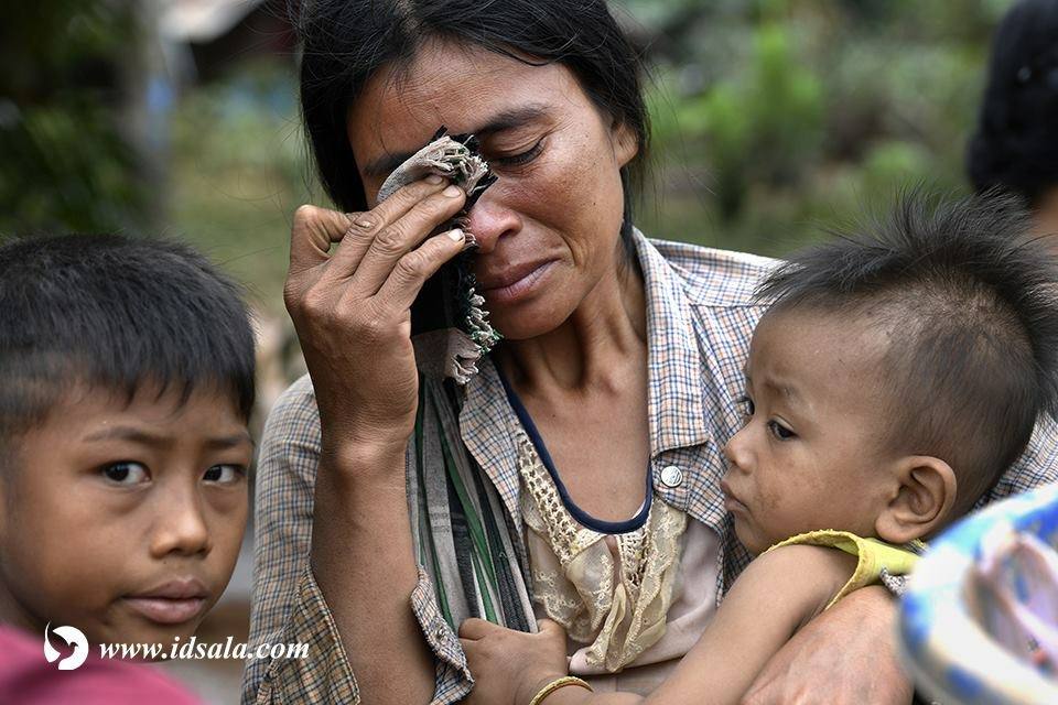 ความทุกข์ระทมของคนลาว