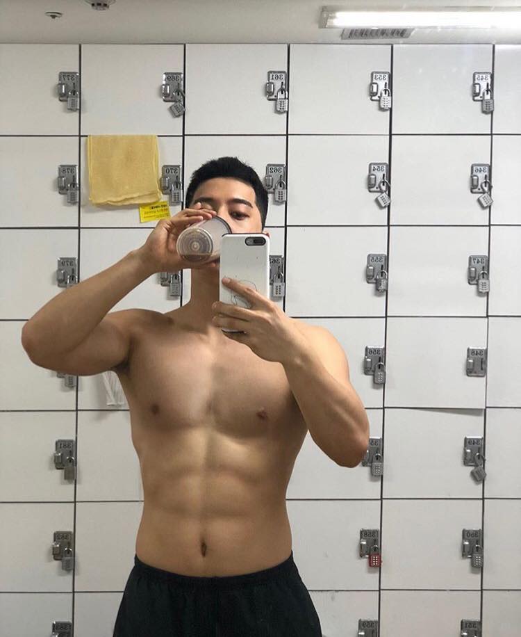 พี่เกาหุ่นนาซบ ๒๐
