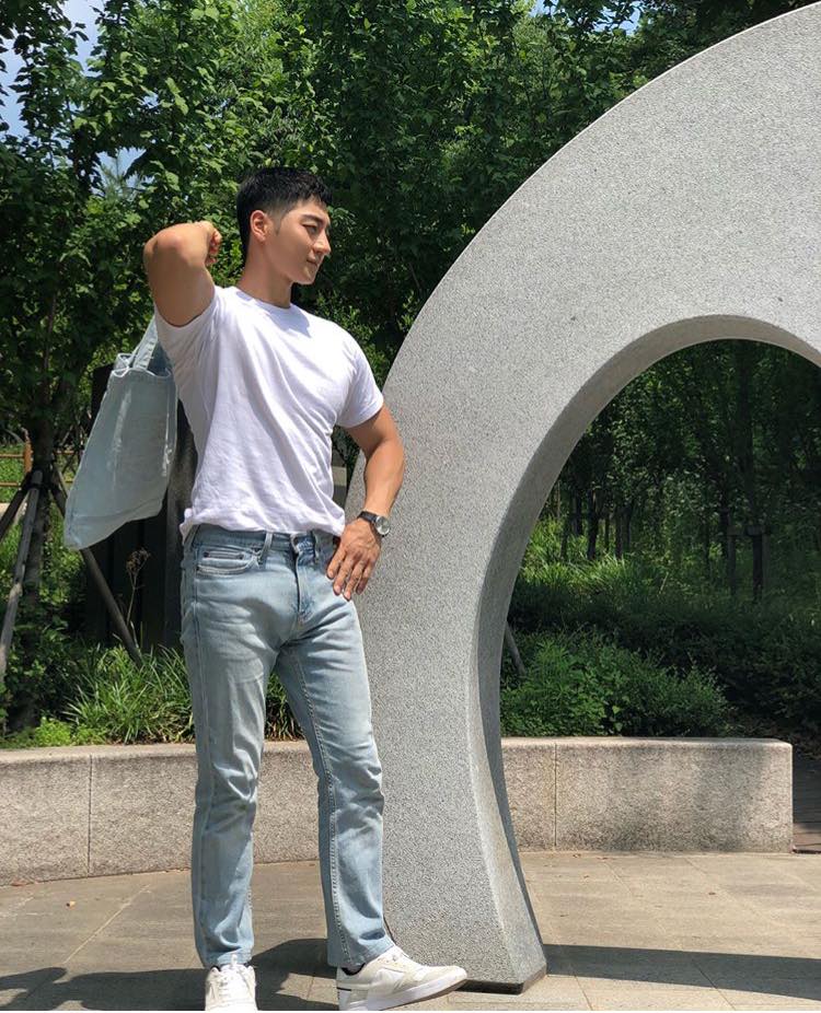 พี่เกาหุ่นนาซบ ๒๐