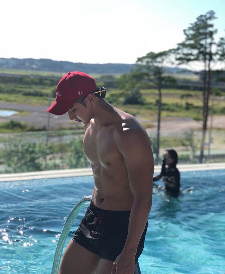 พี่เกาหุ่นนาซบ ๒๐
