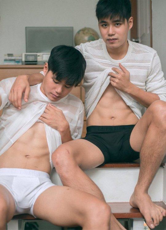 2พี่น้อง Pong Chupat & Pun Chatpong