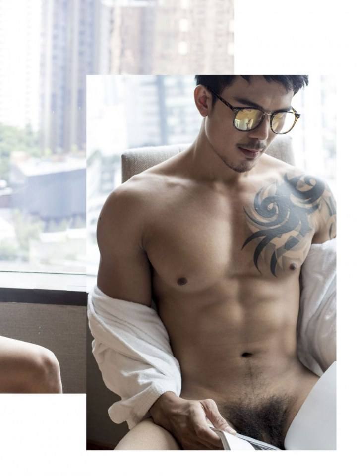 หนุ่มวี ทวีพงษ์ ผิวเข้มๆ รอยสักฟินๆหุ่นแน่นๆ