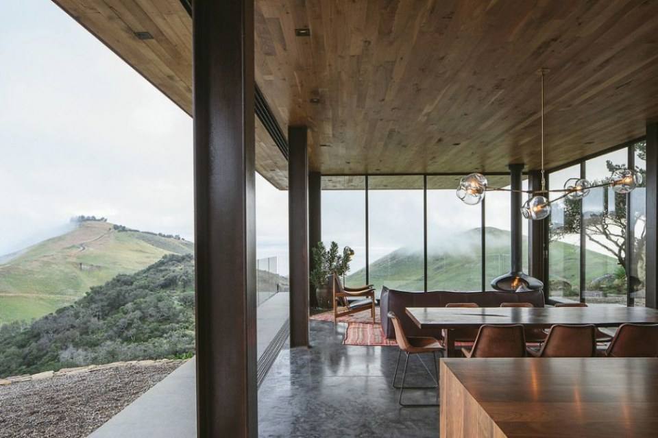 Off-Grid Guest House by Anacapa