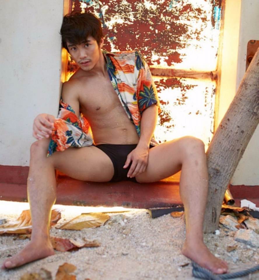“เจ๋ง มาดพยัคฆ์” นักมวยไทยหน้าตี๋ กับการถ่ายแบบสุดเซ็กซี่