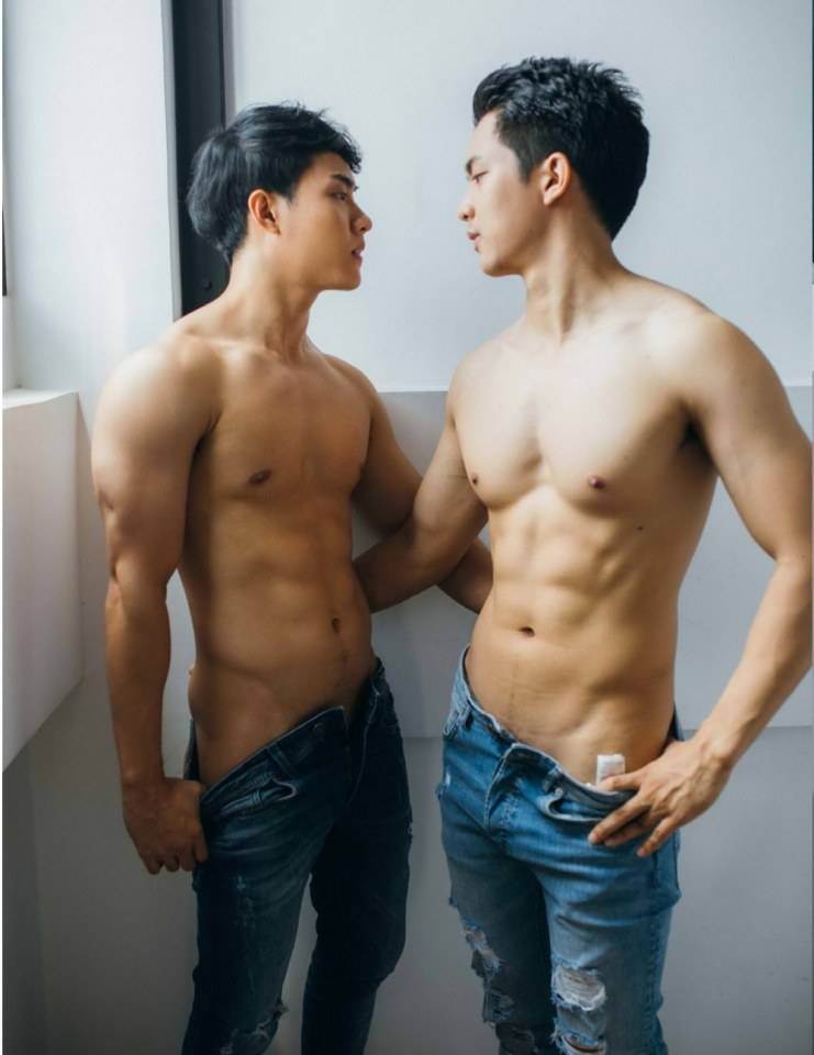 IG :  gunnnp &  hackmaneephol