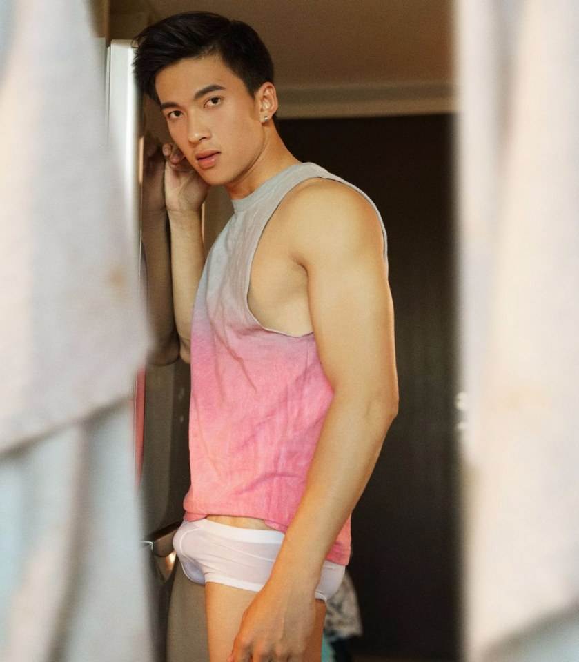 เนียนๆแน่นๆขาวๆ Warayut Chaijan