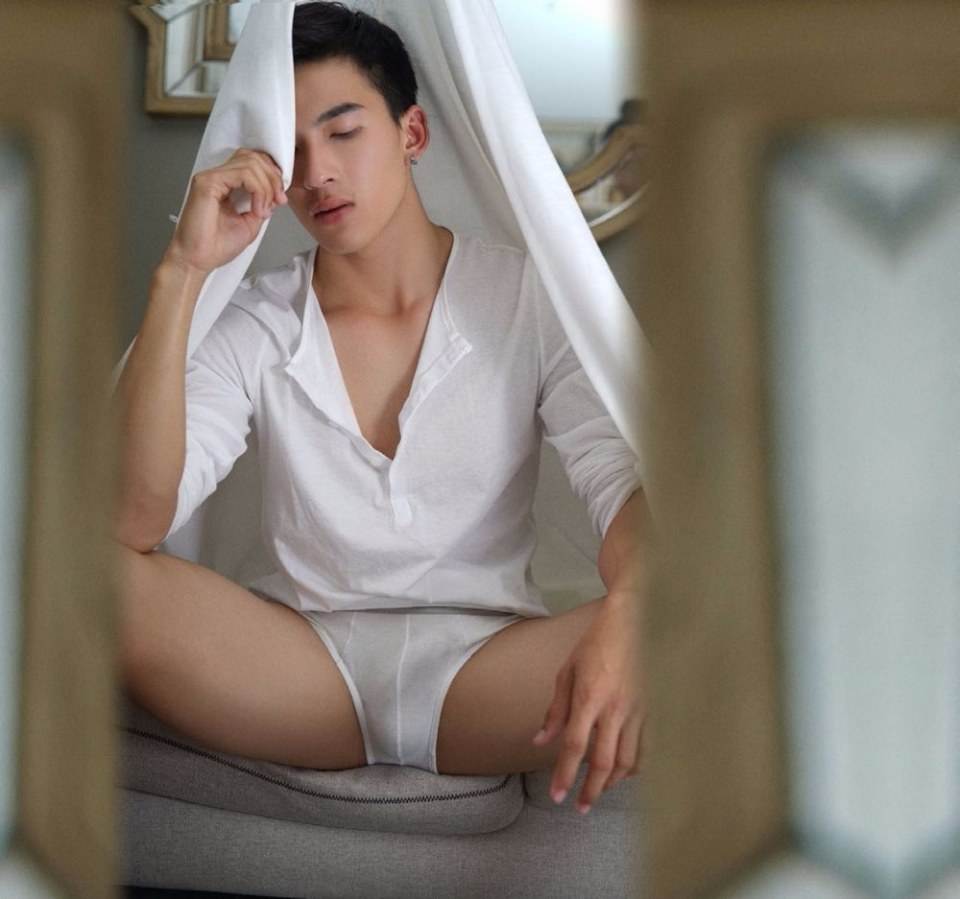 เนียนๆแน่นๆขาวๆ Warayut Chaijan