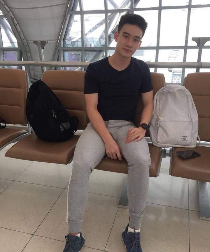 กันตภณ หวังเจริญ นักแบดฯหล่อ