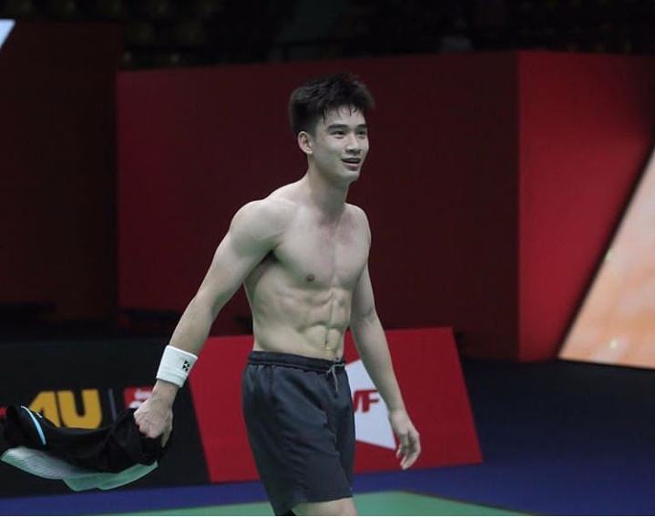 กันตภณ หวังเจริญ นักแบดฯหล่อ