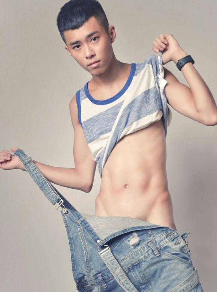 Hey guys 090 (18+)