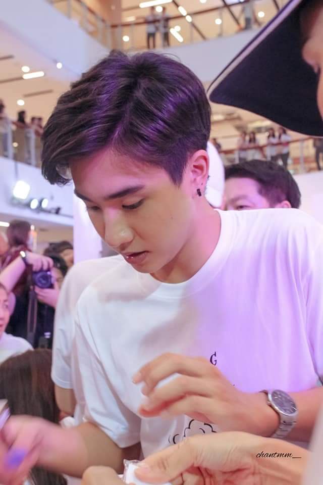 แอบรักเธอ ขอแบบชุดว้ายน้ำแน่ท้อน เจ้าของหนังสือเจ้าของชีรีส์ จัดแบบชุดว้ายน้ำแน่ (เพิร์ธ)บังเอิญรัก
