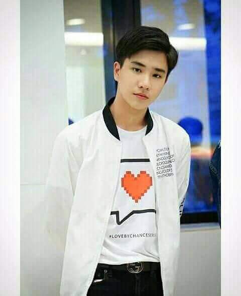 แอบรักเธอ ขอแบบชุดว้ายน้ำแน่ท้อน เจ้าของหนังสือเจ้าของชีรีส์ จัดแบบชุดว้ายน้ำแน่ (เพิร์ธ)บังเอิญรัก