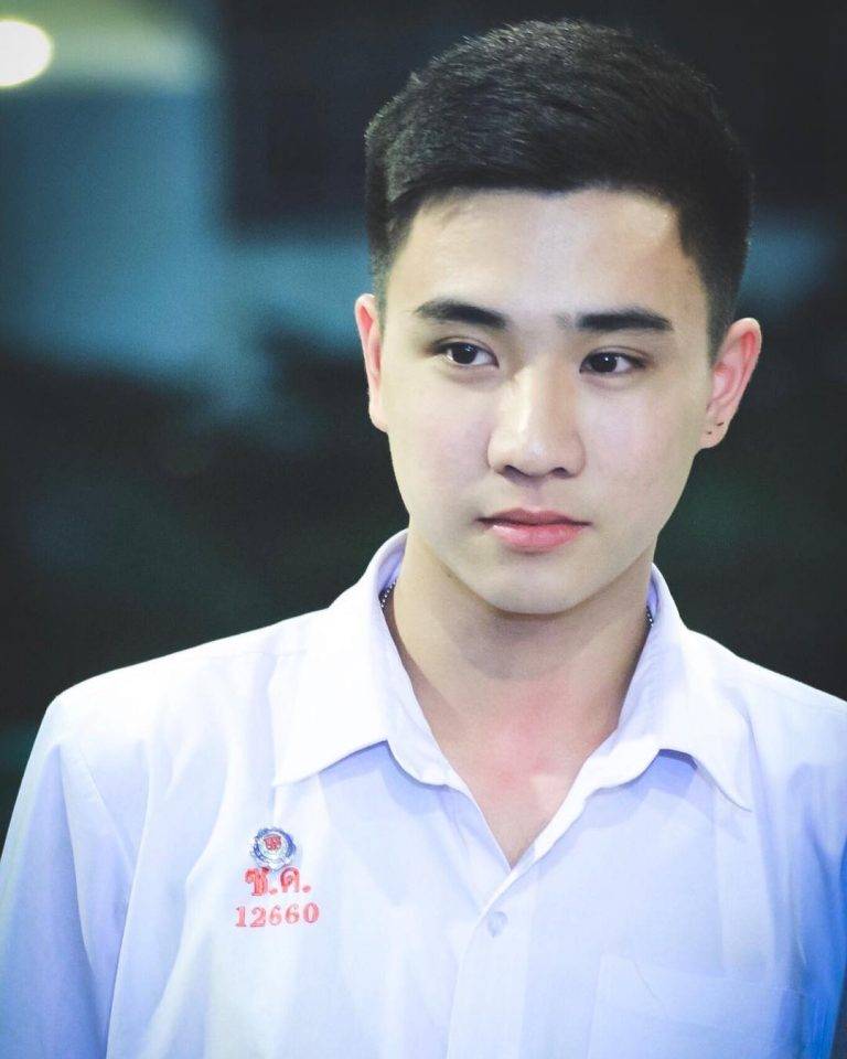 แอบรักเธอ ขอแบบชุดว้ายน้ำแน่ท้อน เจ้าของหนังสือเจ้าของชีรีส์ จัดแบบชุดว้ายน้ำแน่ (เพิร์ธ)บังเอิญรัก