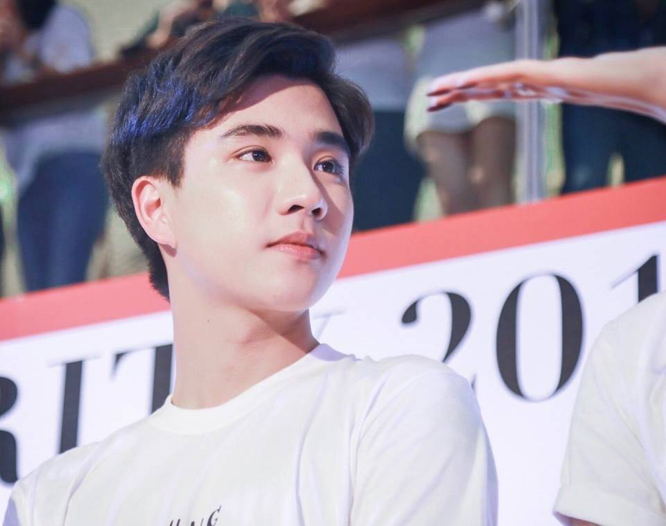 แอบรักเธอ ขอแบบชุดว้ายน้ำแน่ท้อน เจ้าของหนังสือเจ้าของชีรีส์ จัดแบบชุดว้ายน้ำแน่ (เพิร์ธ)บังเอิญรัก