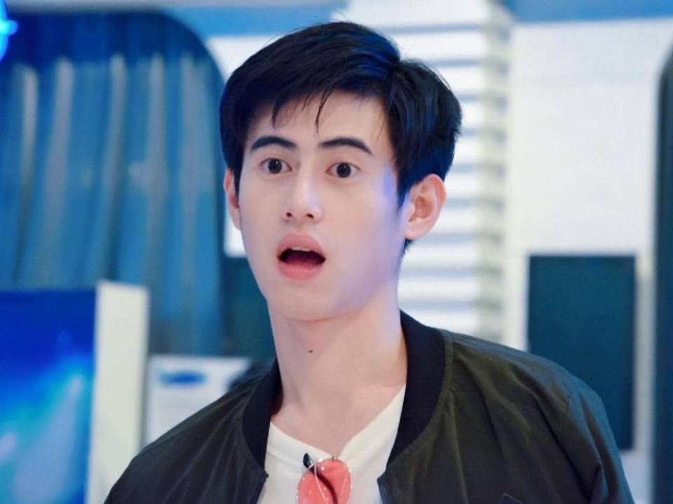 สุดยอด สุรัตน์,บังเอิญรัก-หล่อแช็กชีแชบๆ,อีกคนที่อยากให้ถ่ายชุดบีกินี่