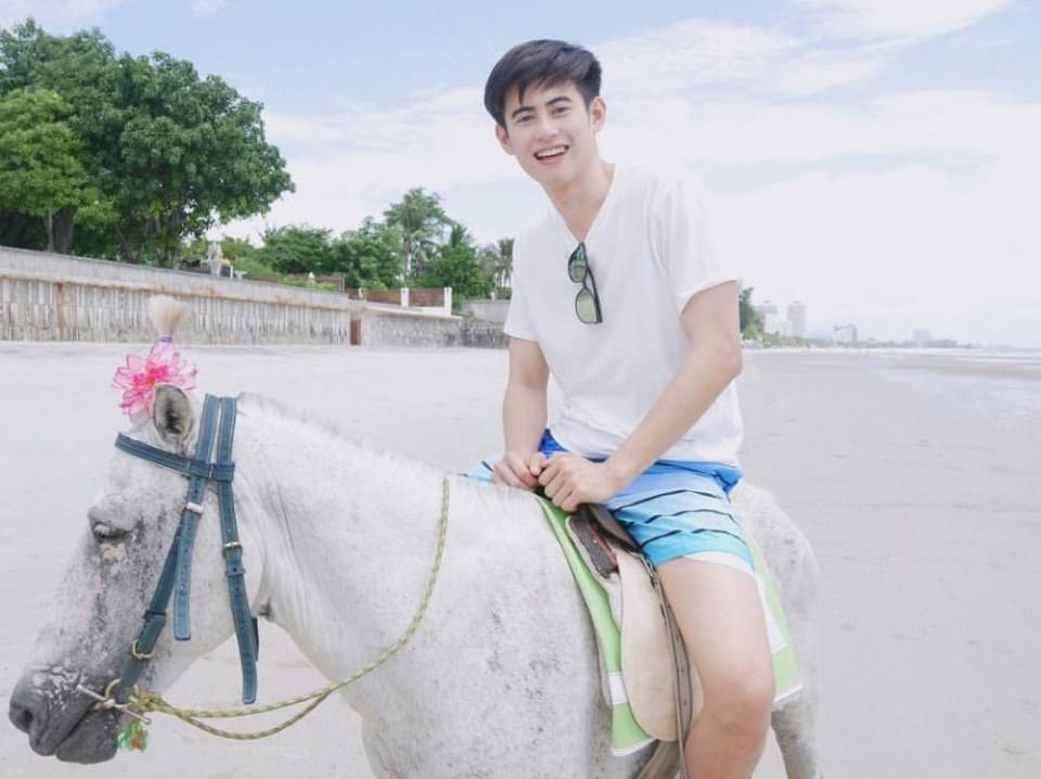 สุดยอด สุรัตน์,บังเอิญรัก-หล่อแช็กชีแชบๆ,อีกคนที่อยากให้ถ่ายชุดบีกินี่
