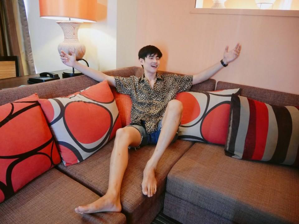 สุดยอด สุรัตน์,บังเอิญรัก-หล่อแช็กชีแชบๆ,อีกคนที่อยากให้ถ่ายชุดบีกินี่