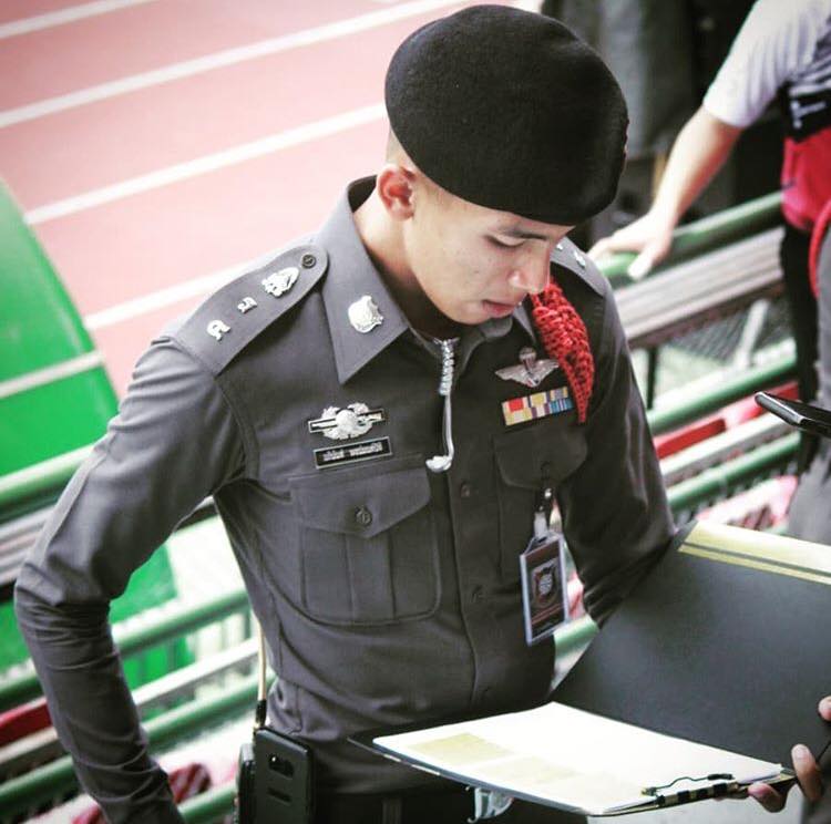 อยากจับของหลวง ๕