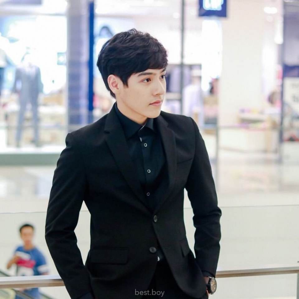 เบสท์ วิชยุตม์//แชบขึ้นทุกวันถ้าฟิดหุ่นอีกจักหน่อยอร่อยจนห้ามใจบ่อยู่แน่ๆ