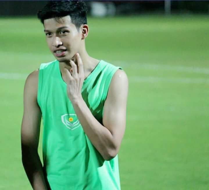 ตั้ม ธนบูรณ์