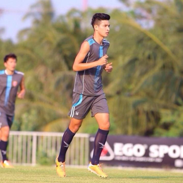 ตั้ม ธนบูรณ์
