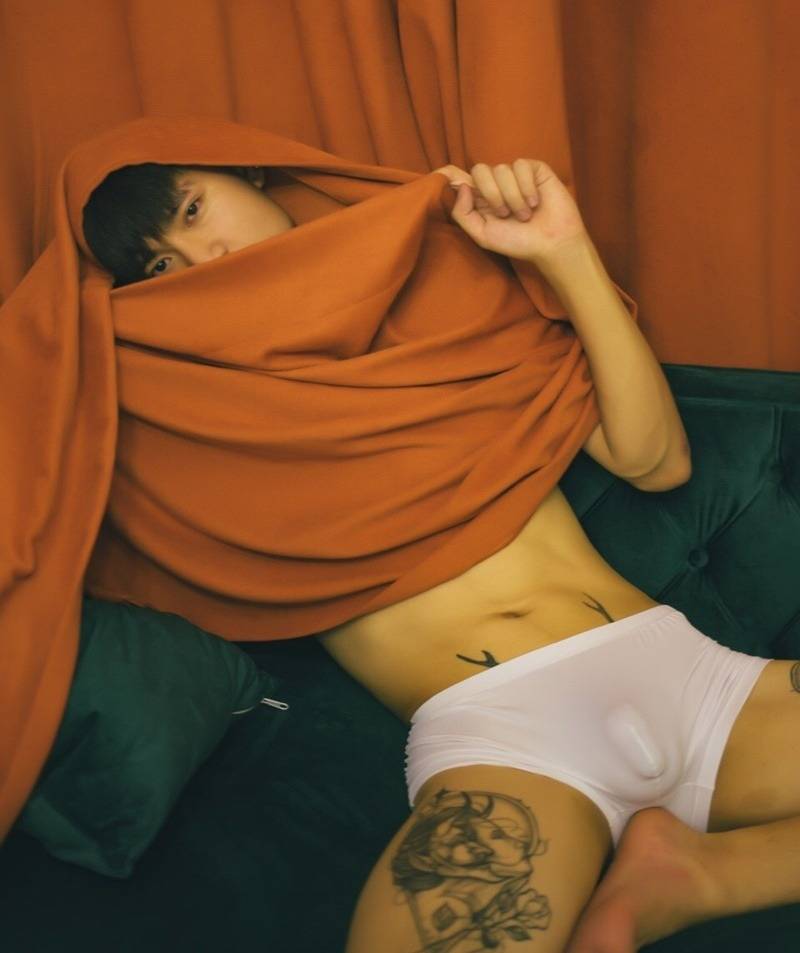 Hey guys 105 (18+)