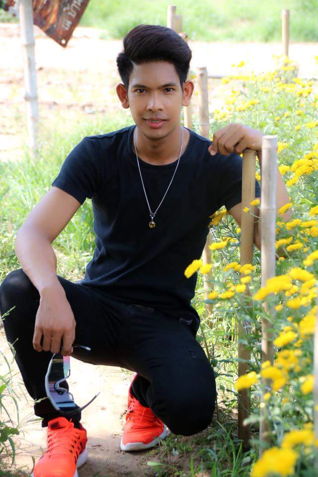 เอ อนุชา หมอลำบ้านๆทะเล้นจริงใจ