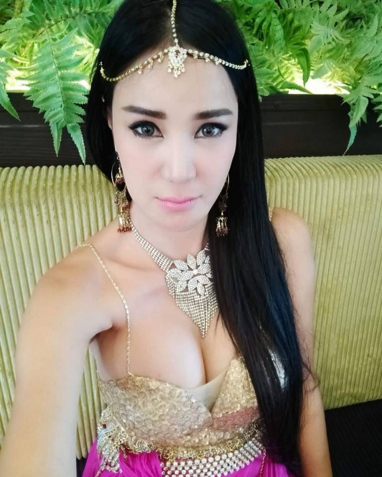 ลุคนี้ผ่านไหม ของ เปิ้ล ไอริณ