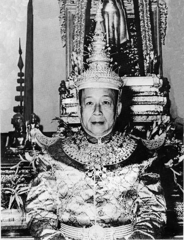 สมเด็จพระเจ้าศรีสว่างวัฒนา พระมหากษัตริย์แห่งพระราชอาณาจักรลาวล้านช้าง