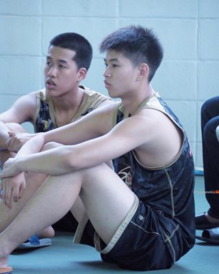 เด็กสมัยนี้..หืมมม ไม่พูดเยอะค่ะ เจ็บเส้นเสียง