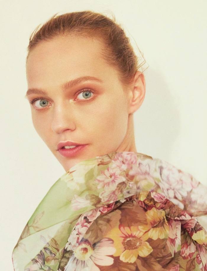 Sasha Pivovarova @ Vogue Thailand September 2018
