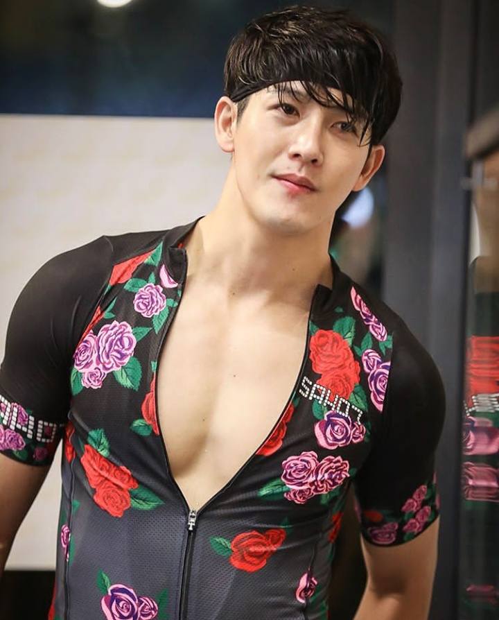 ดารารักสุขภาพ..ดีเจพุฒ