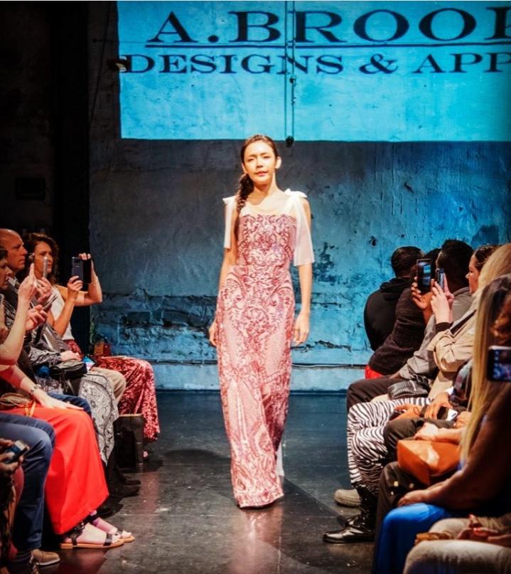 ส้มโอ ยลรตี บนเวทีNew York Fashion Week