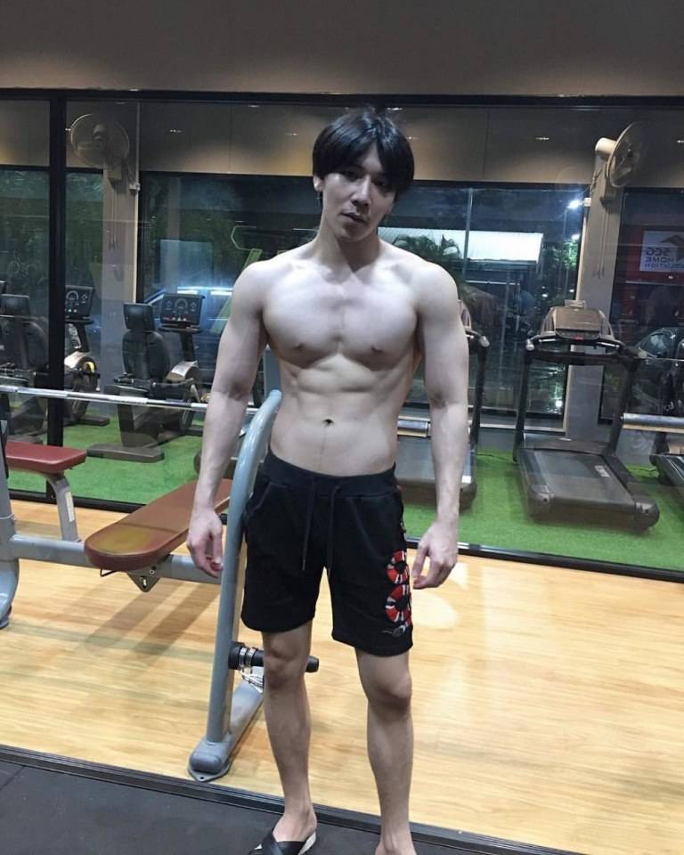 แอบมองสามี