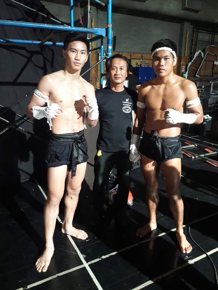 ตะวันฉาย นักมวยหล่อ