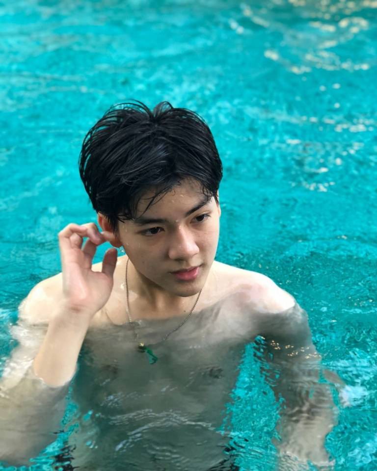 หล่อแชบขึ้นทุกวัน(น้องยอร์ช ยงศิลป์)นักแสดงชาวไทย สังกัดสถานีวิทยุโทรทัศน์ไทยทีวีสีช่อง 3 (๒)
