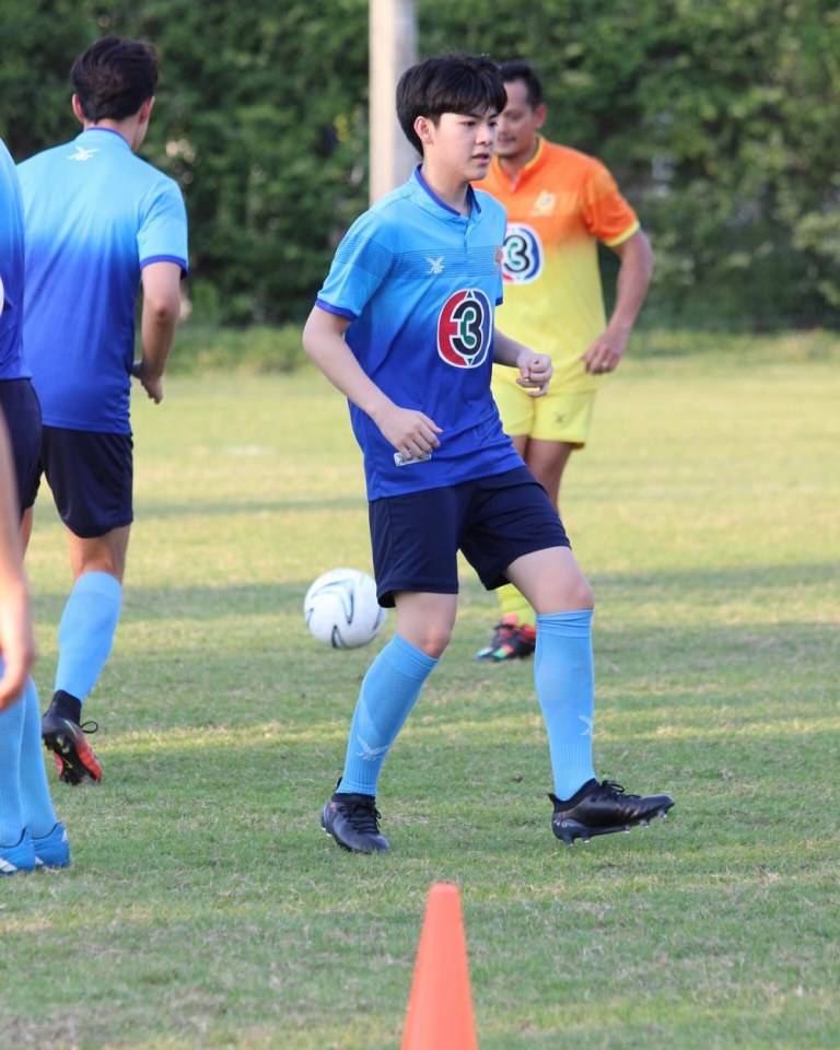 หล่อแชบขึ้นทุกวัน(น้องยอร์ช ยงศิลป์)นักแสดงชาวไทย สังกัดสถานีวิทยุโทรทัศน์ไทยทีวีสีช่อง 3 (๒)