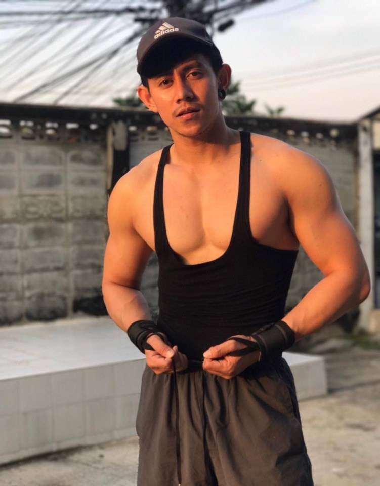 นายแบบหนุ่มนมใหญ่ค่ะ 2,828