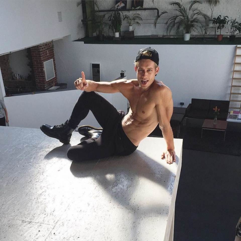 male body 100