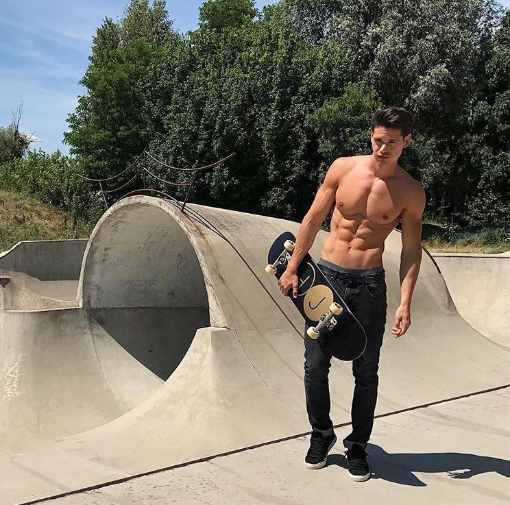 male body 100